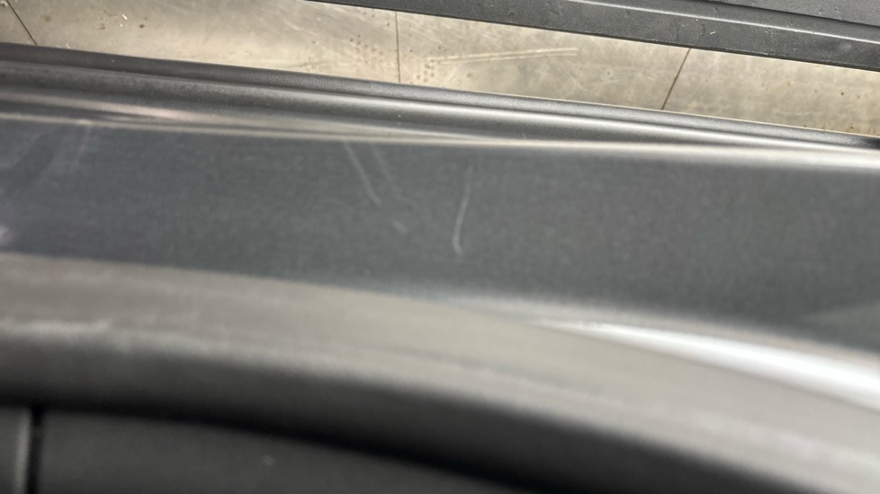 LAND ROVER RANGE ROVER SPORT scratches