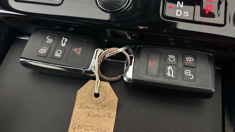 LAND ROVER RANGE ROVER SPORT 2 keys