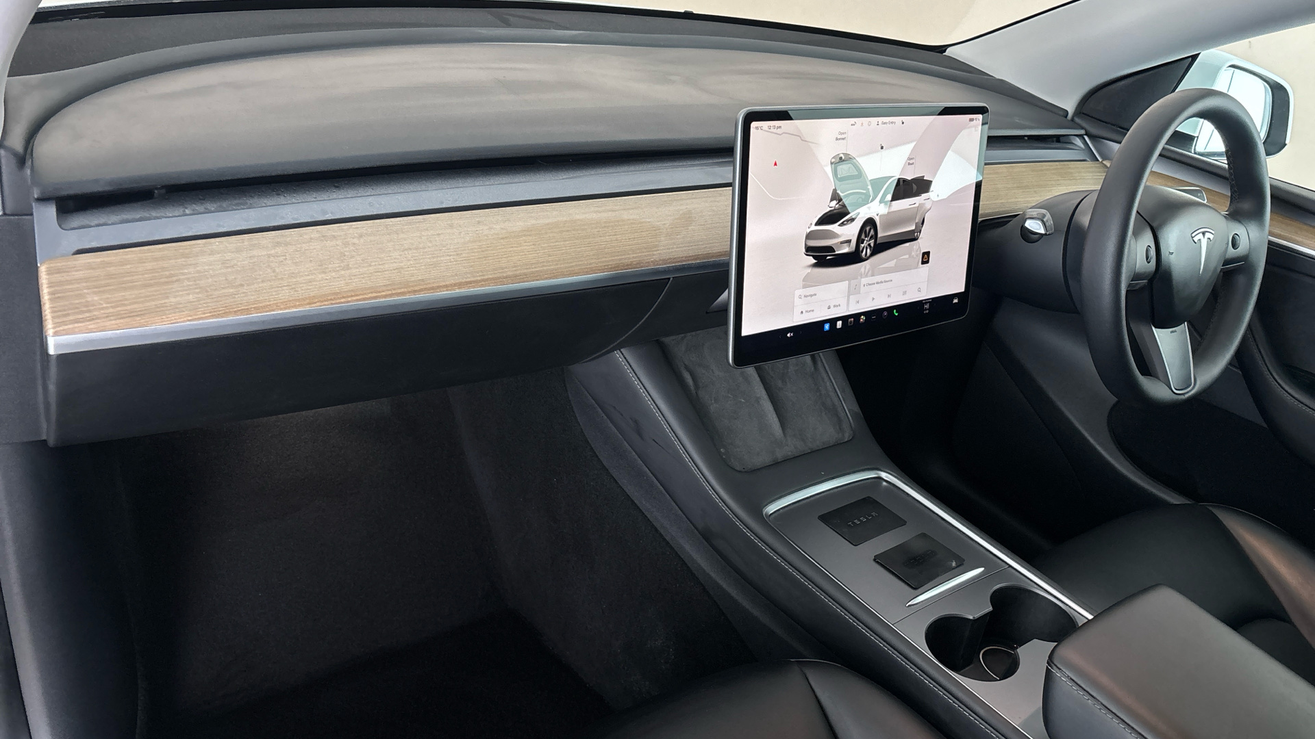 4020704 Long Range AWD 5dr Auto