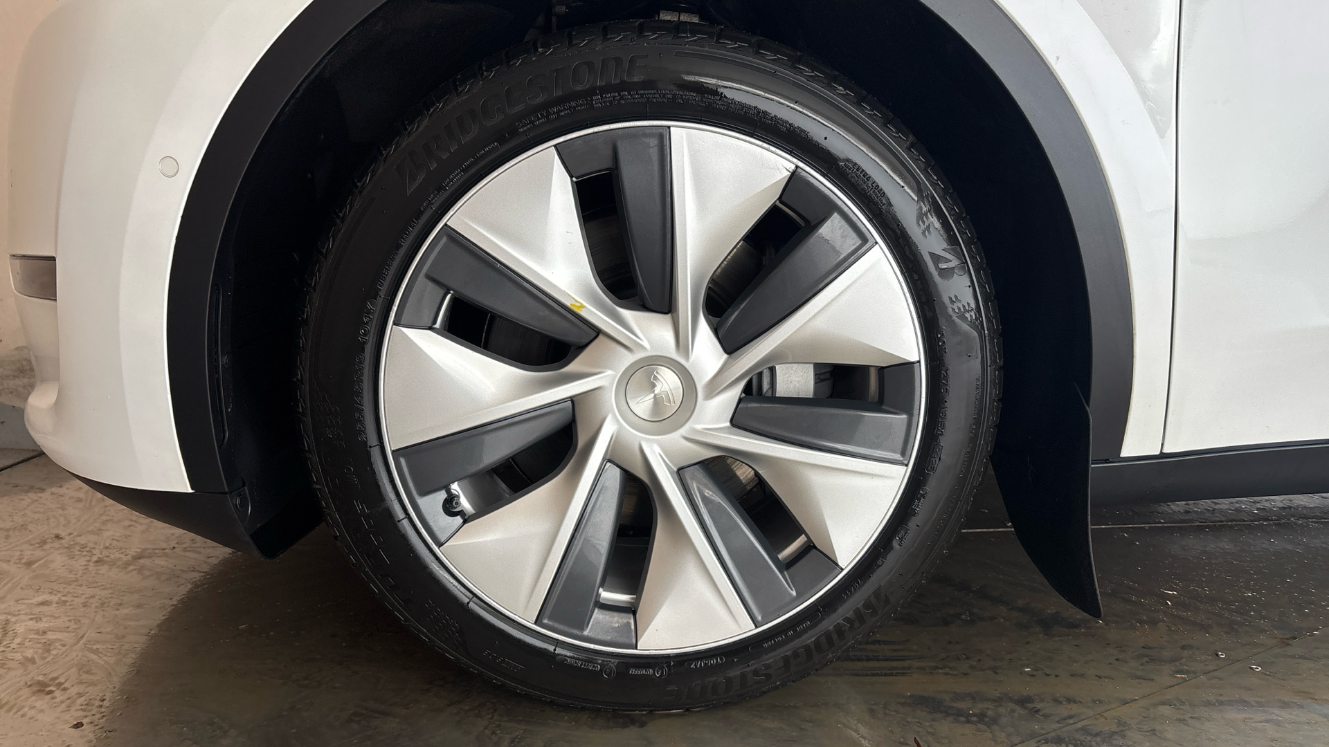 4020704 Long Range AWD 5dr Auto