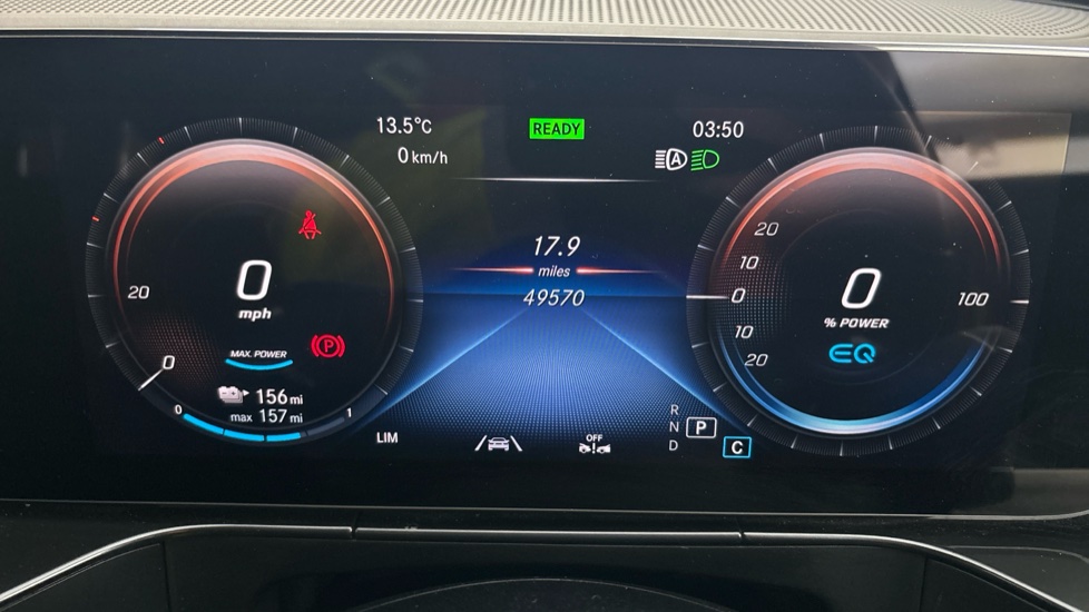 MERCEDES EQC Image 13