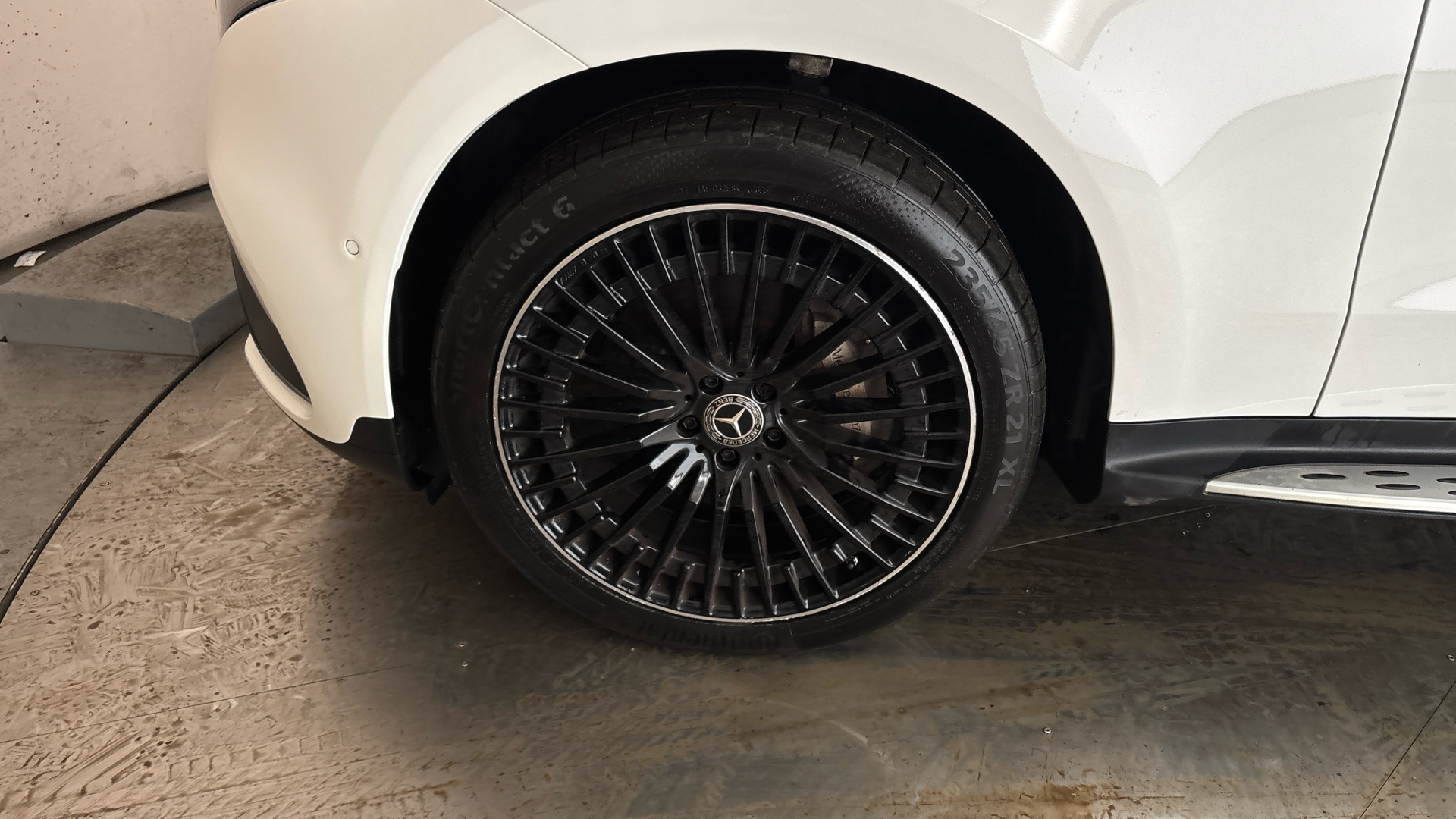 4028228 EQC 400 300kW AMG Line Premium Plus 80kWh 5dr Auto