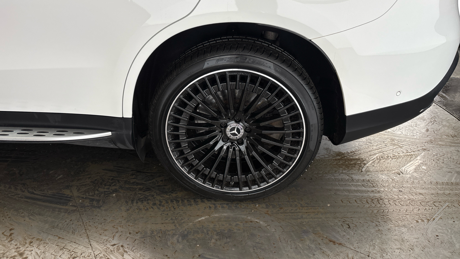 4028228 EQC 400 300kW AMG Line Premium Plus 80kWh 5dr Auto