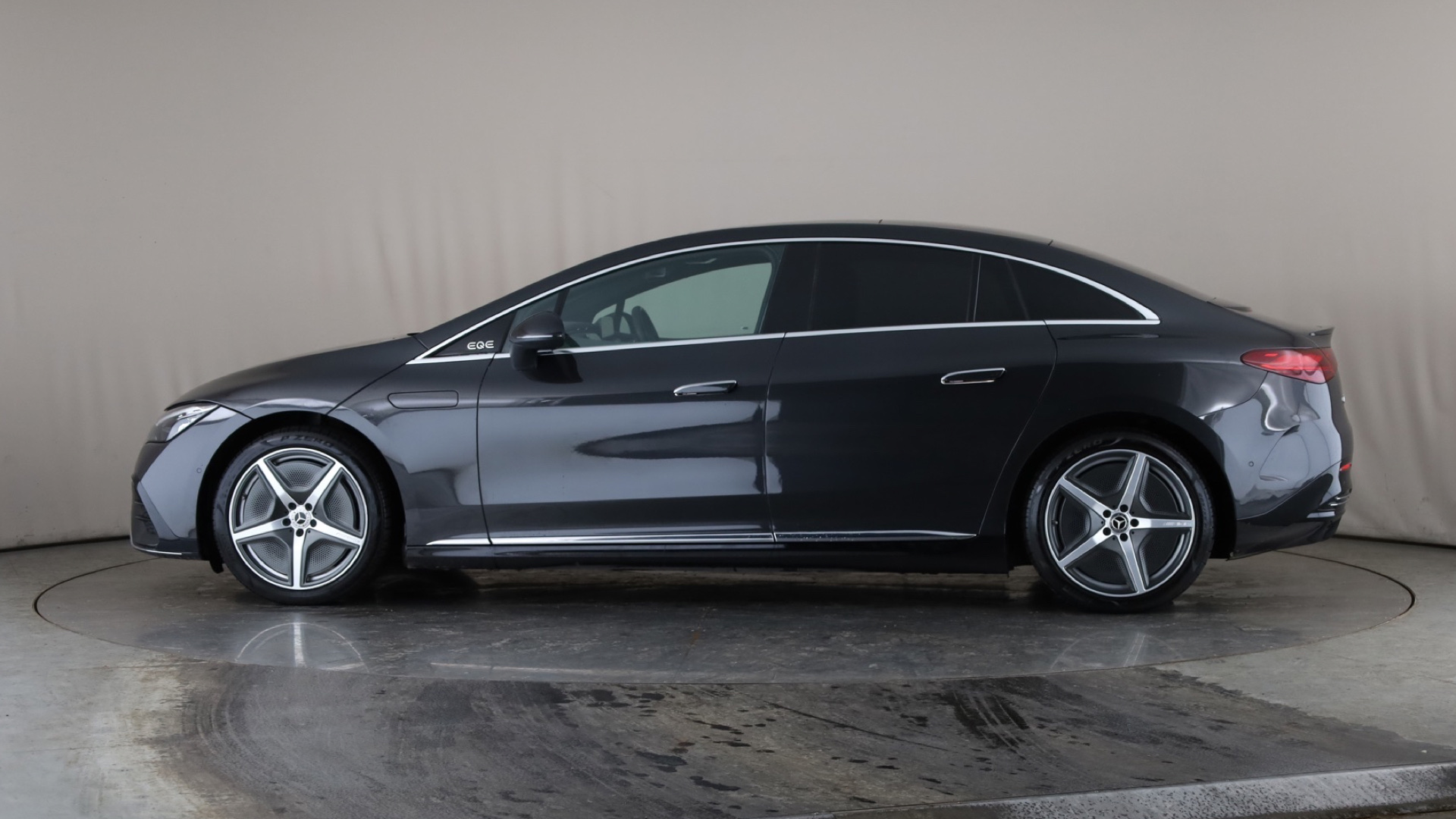 EQE 300 180kW AMG Line Premium 89kWh 4dr Auto [2023]