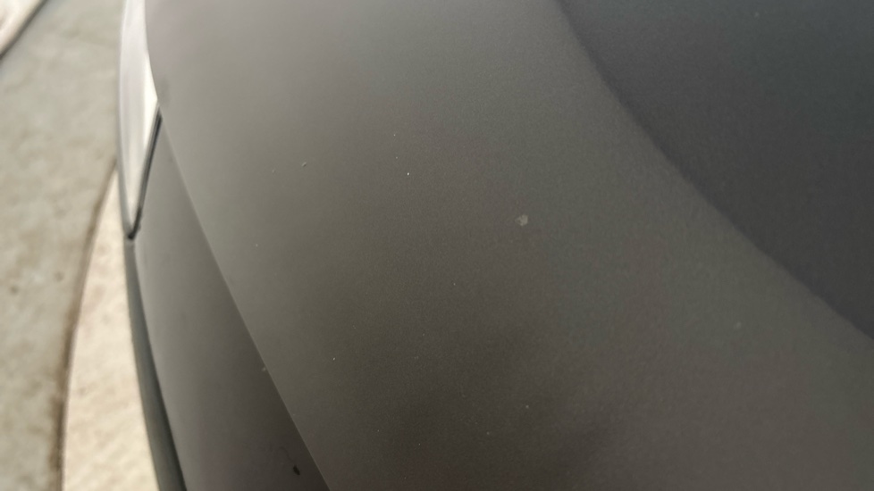 MERCEDES EQE Multiple chips