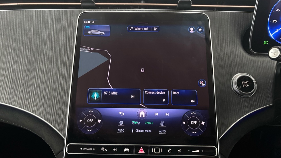 MERCEDES EQE Image 12