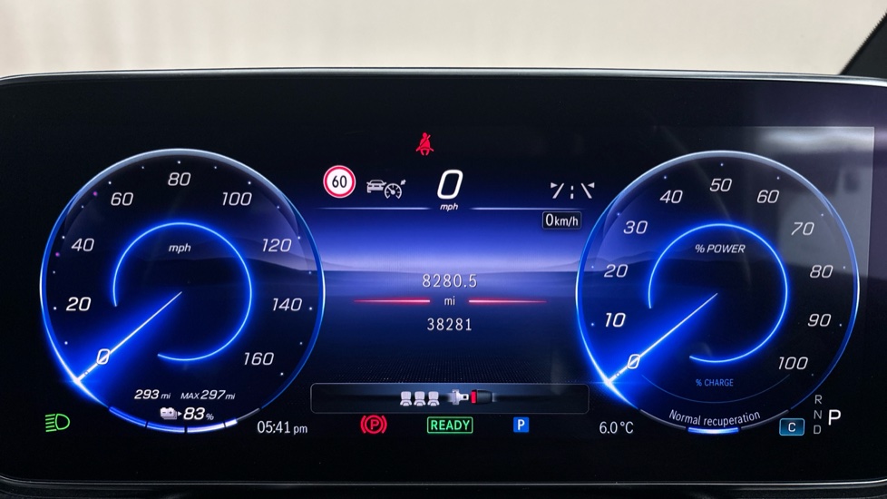 MERCEDES EQE Image 13