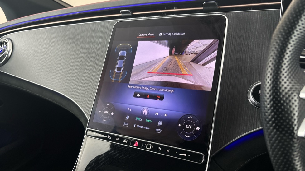 MERCEDES EQE Reverse camera