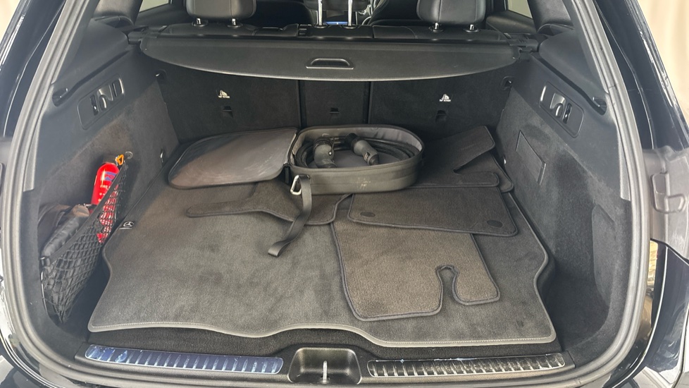 MERCEDES GLC Image 15