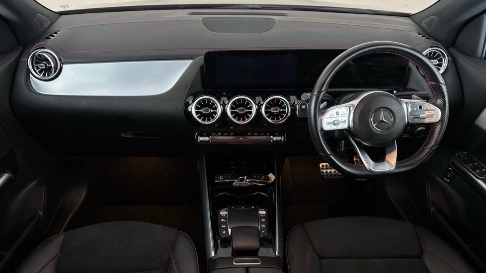 Mercedes EQA Image 11