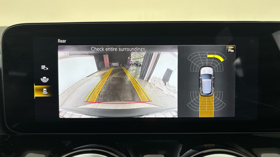 Mercedes EQA Reverse camera