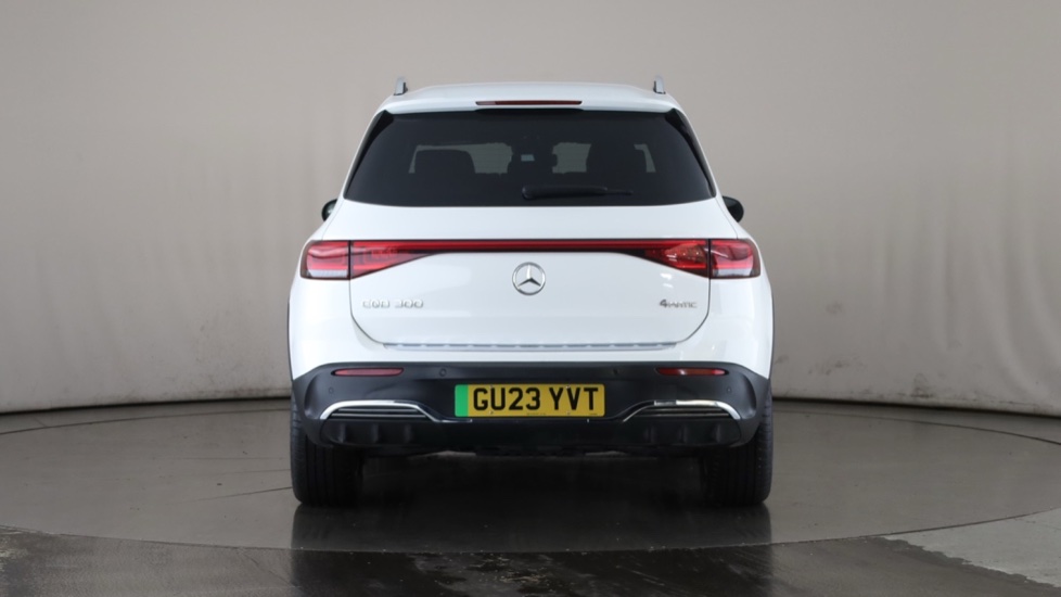 MERCEDES EQB Image 4