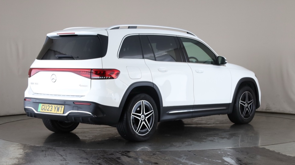 MERCEDES EQB Image 5