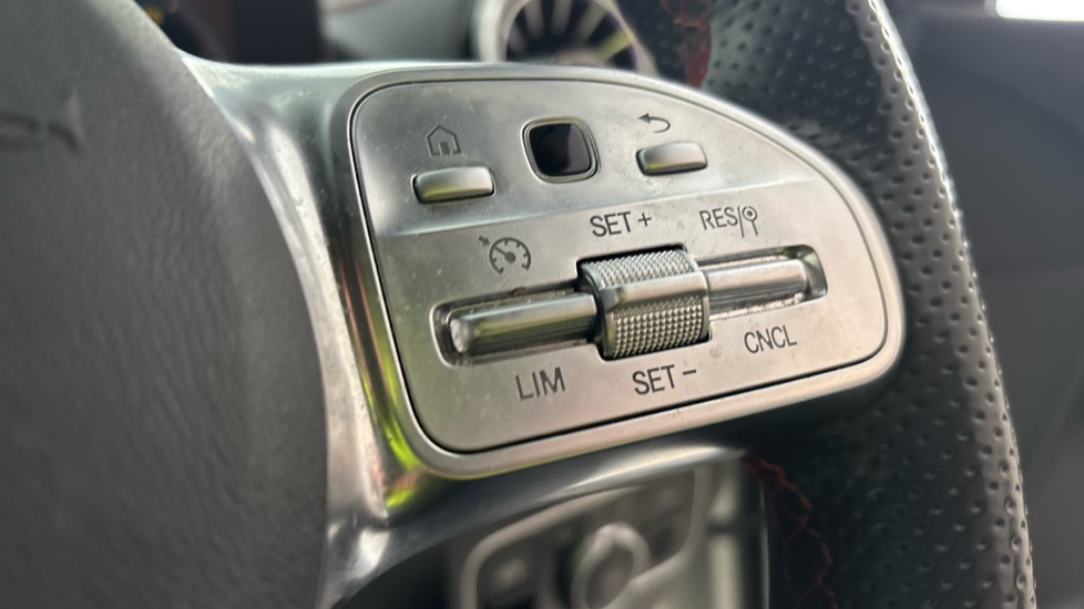 MERCEDES EQB cruise control