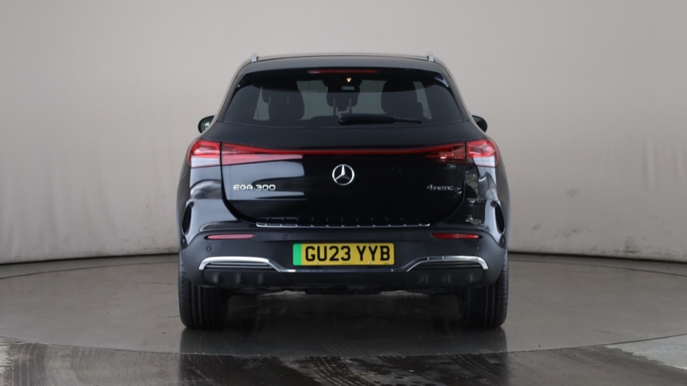 MERCEDES EQA Image 4