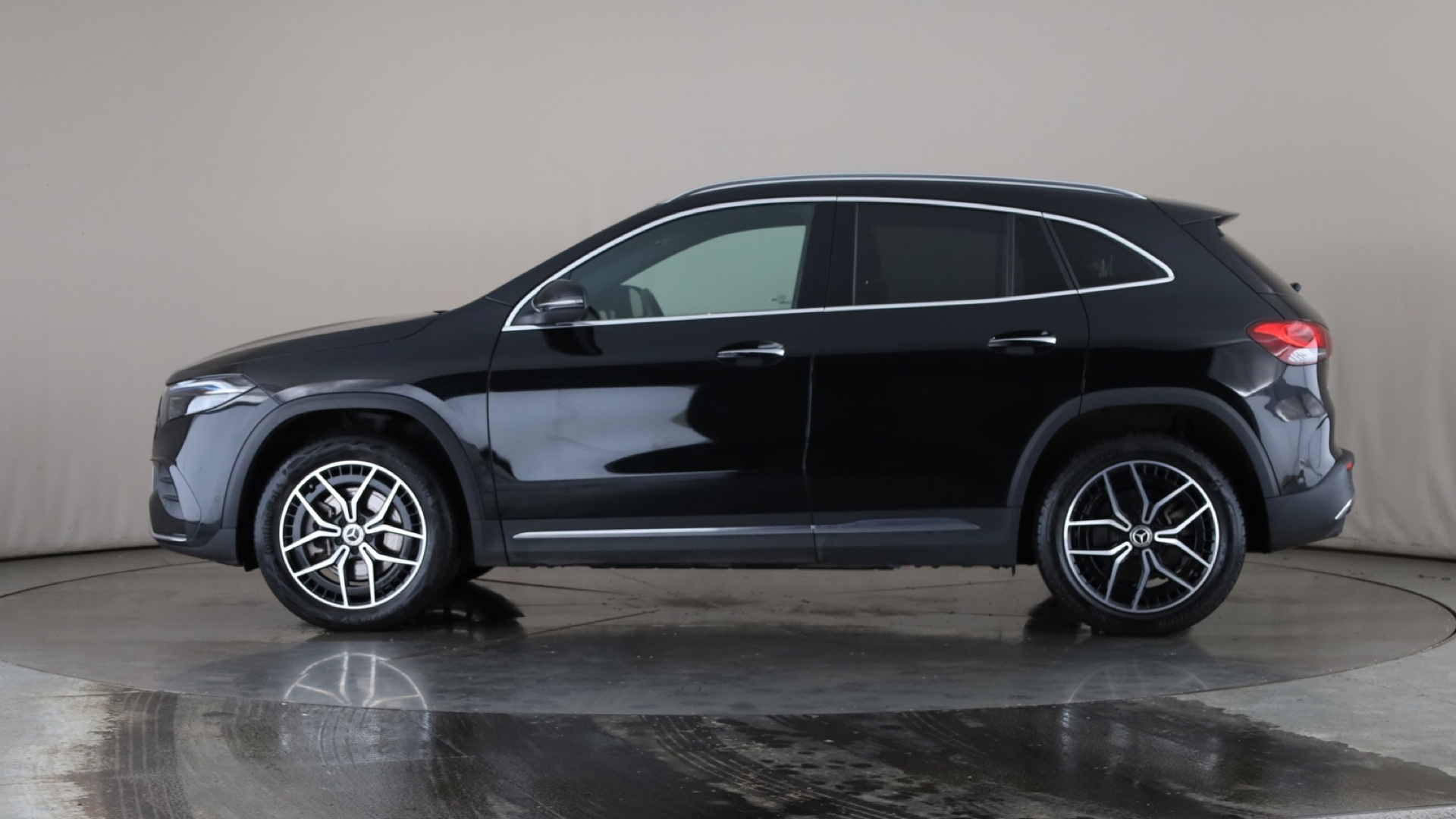 EQA 300 4M 168kW AMG Line Premium 66.5kWh 5dr Auto
