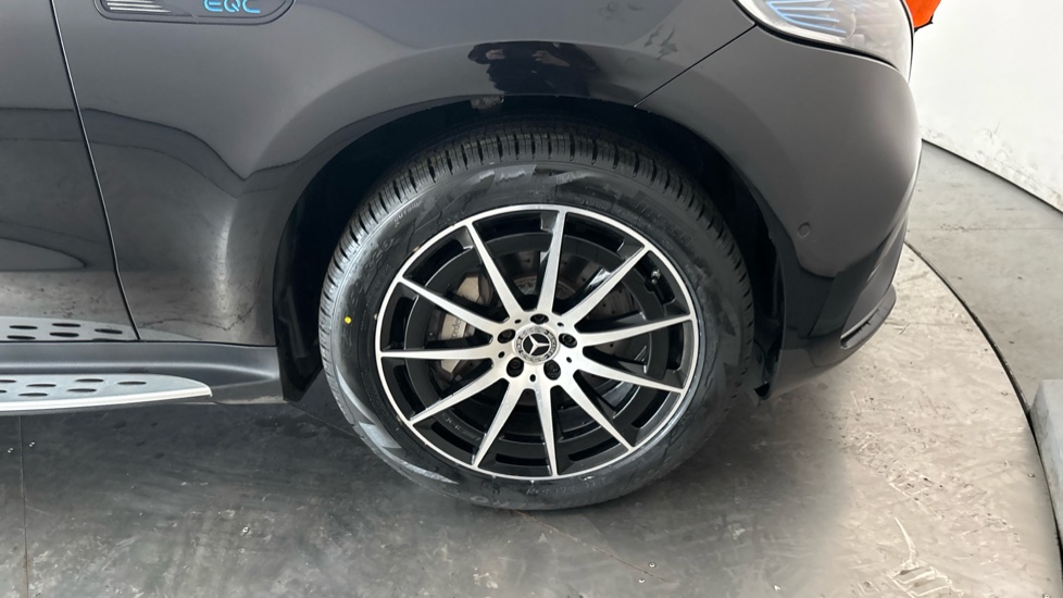 MERCEDES-BENZ EQC ESTATE EQC 400 300kW AMG Line 80kWh 5dr Auto