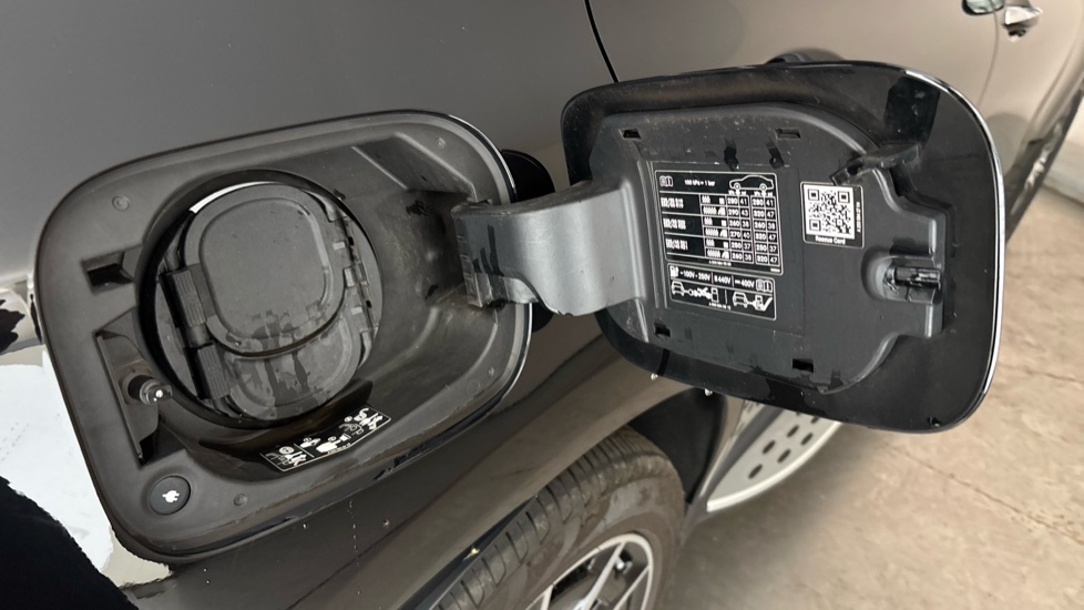 MERCEDES-BENZ EQC ESTATE EQC 400 300kW AMG Line 80kWh 5dr Auto