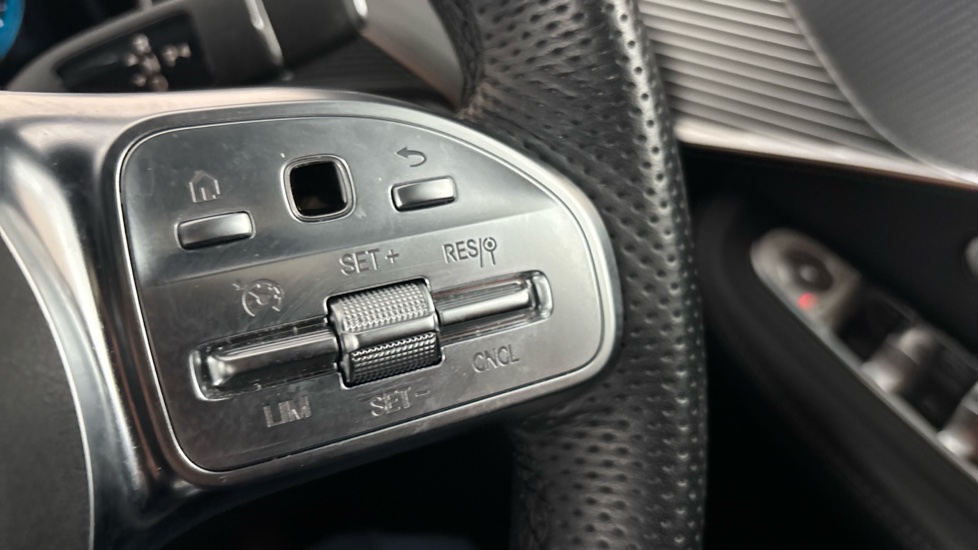 MERCEDES-BENZ EQC ESTATE EQC 400 300kW AMG Line 80kWh 5dr Auto