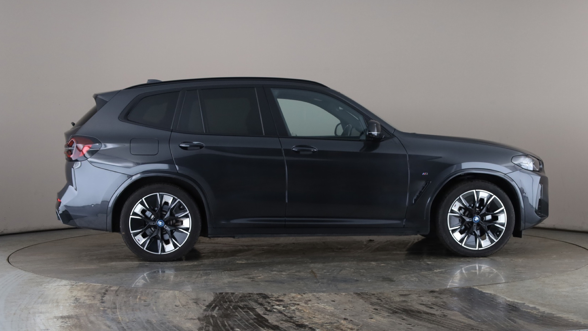 4027711 210kW M Sport Pro 80kWh 5dr Auto