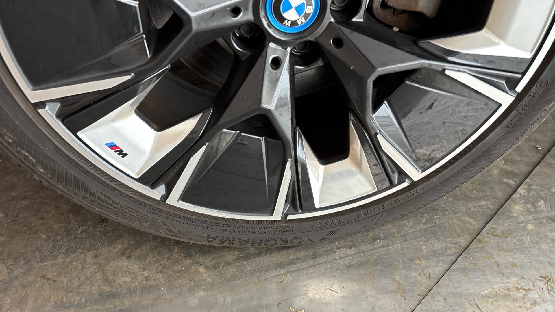 4027711 210kW M Sport Pro 80kWh 5dr Auto