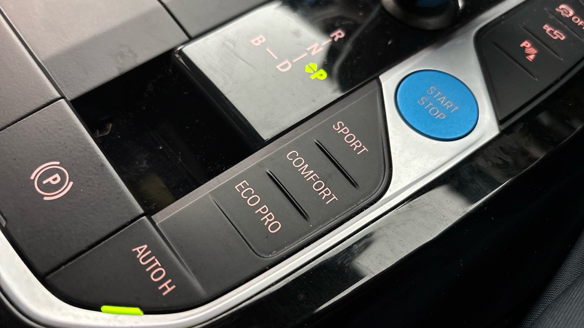 4027711 210kW M Sport Pro 80kWh 5dr Auto