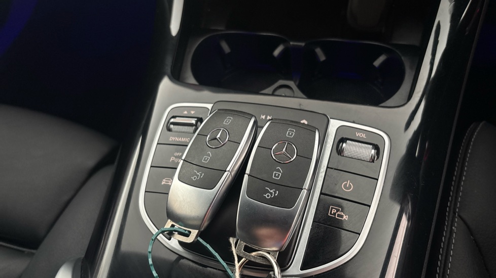MERCEDES EQC 2 keys available