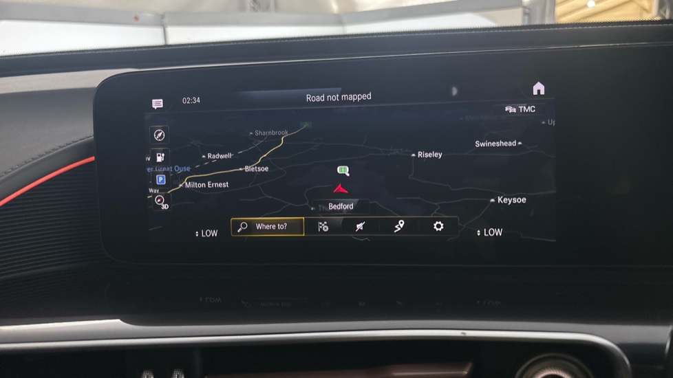 MERCEDES EQC Image 12