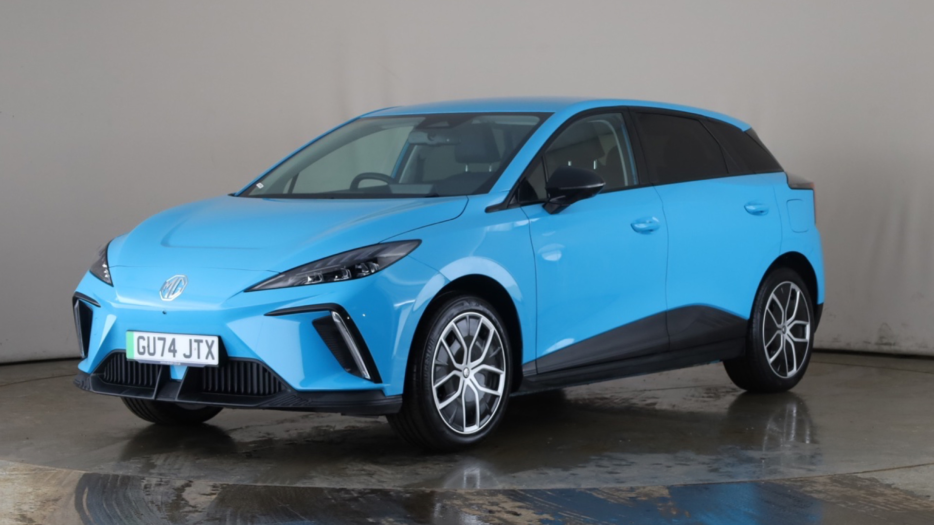 150kW Trophy EV Long Range 64kWh 5dr Auto [2024]