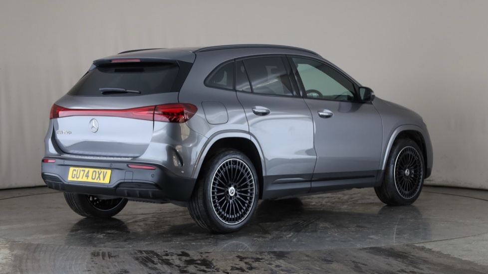 MERCEDES EQA Image 5