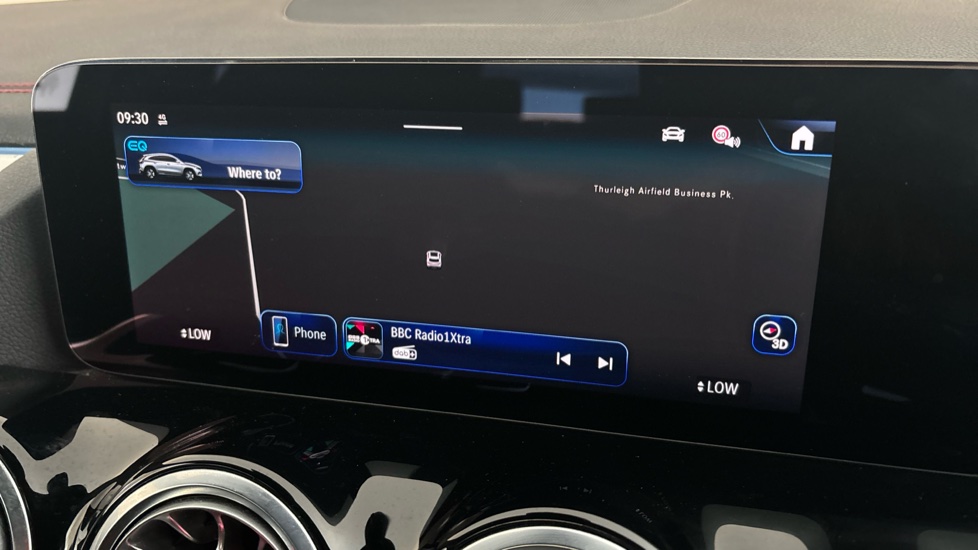 MERCEDES EQA Image 12