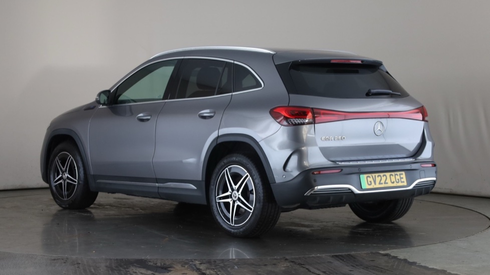 MERCEDES EQA Image 3