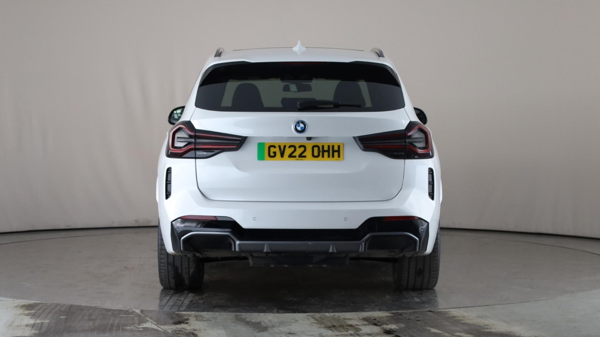 4020610 210kW M Sport Pro 80kWh 5dr Auto