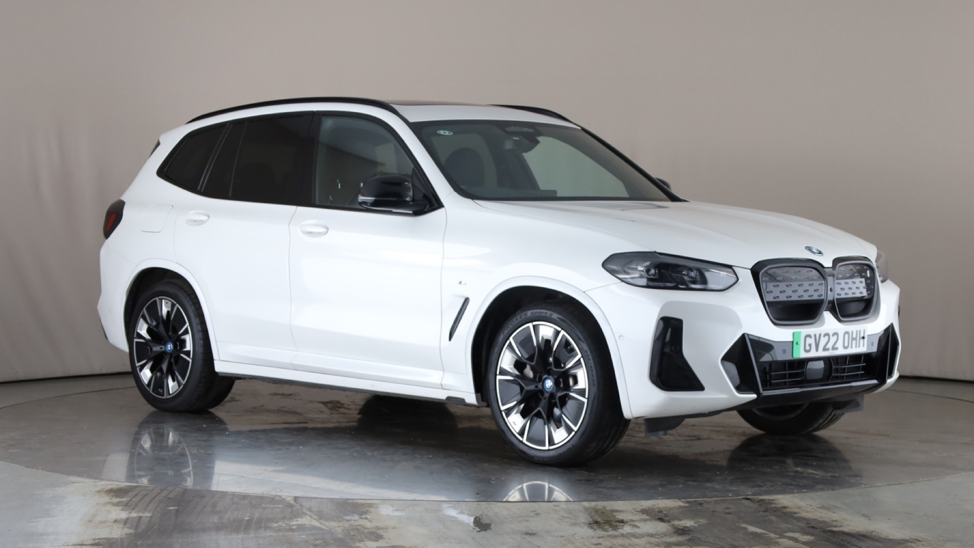 4020610 210kW M Sport Pro 80kWh 5dr Auto