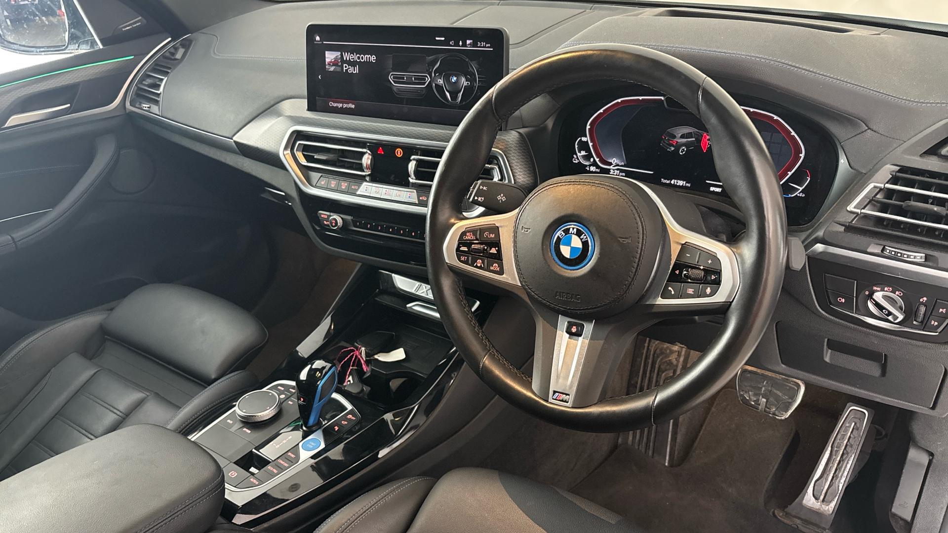 4020610 210kW M Sport Pro 80kWh 5dr Auto