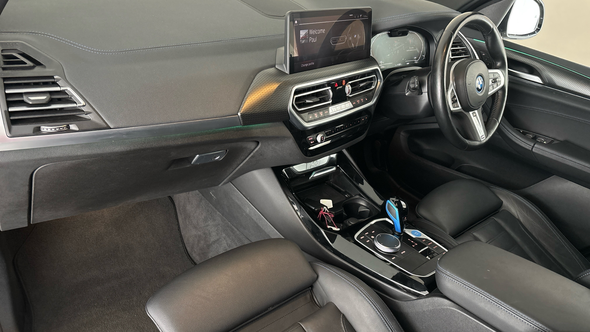 4020610 210kW M Sport Pro 80kWh 5dr Auto