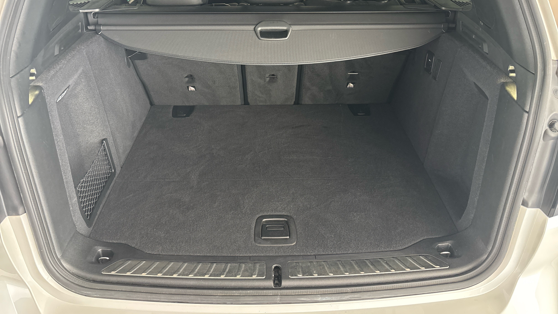 4020610 210kW M Sport Pro 80kWh 5dr Auto