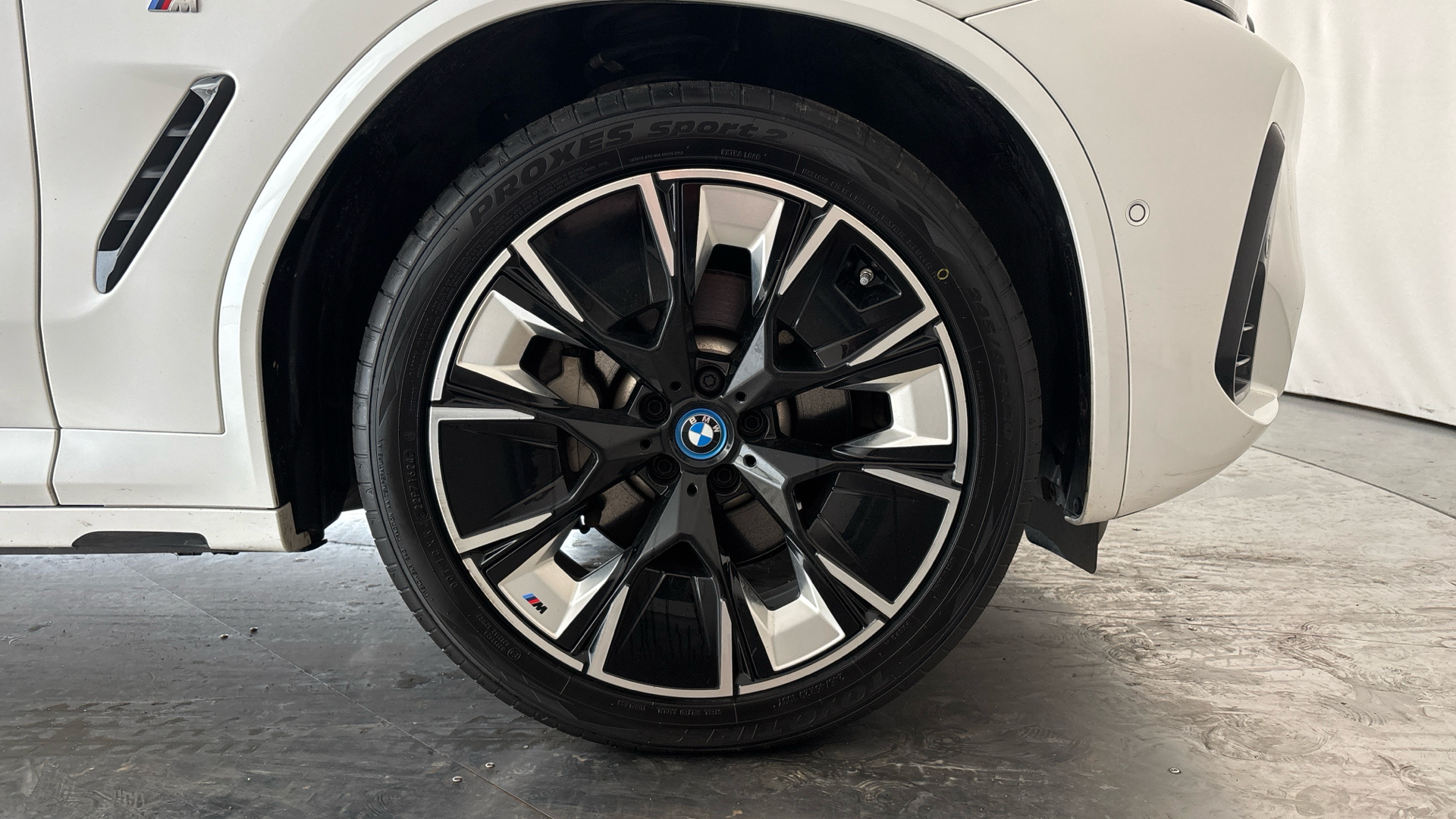 4020610 210kW M Sport Pro 80kWh 5dr Auto