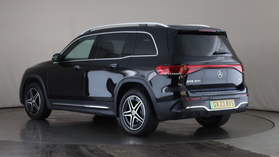 MERCEDES EQB Image 3