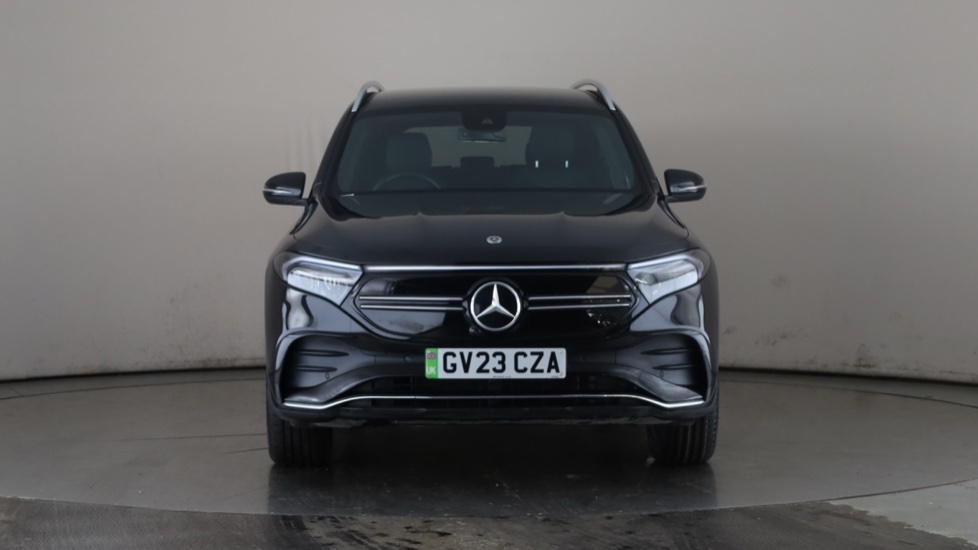MERCEDES EQB Image 8