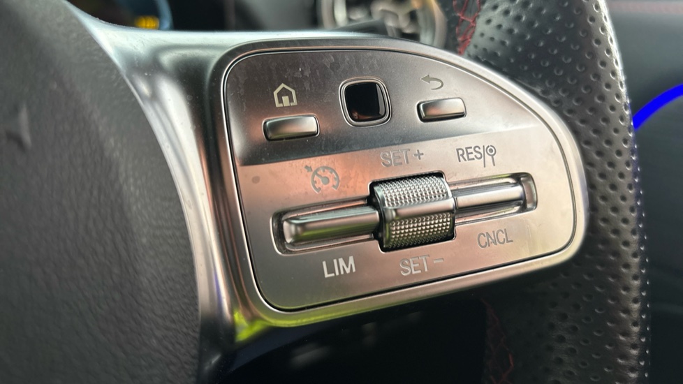 MERCEDES EQB cruise control