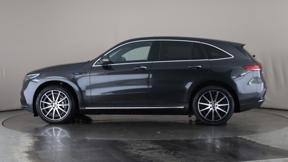 MERCEDES EQC Image 2