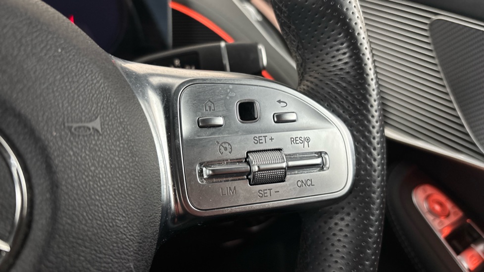 MERCEDES EQC Cruise control