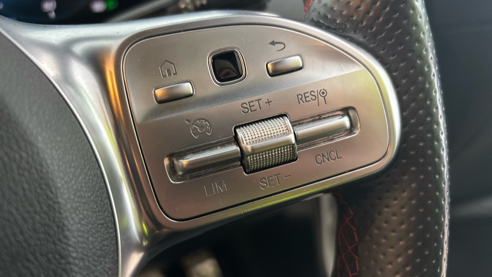MERCEDES EQA cruise control