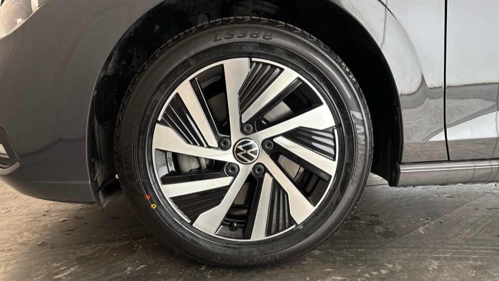 VOLKSWAGEN GOLF Image 17