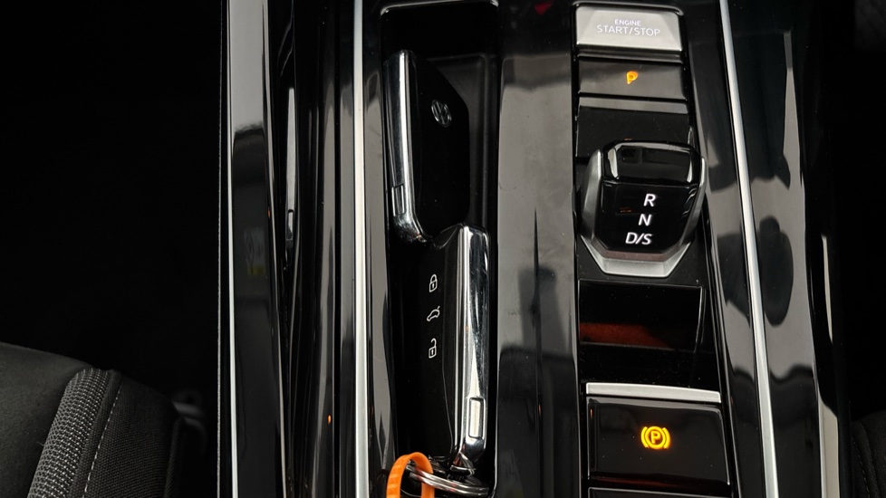 VOLKSWAGEN GOLF 2 keys available