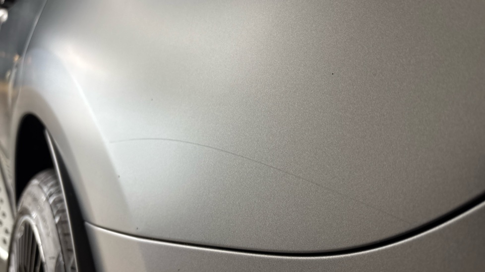 MERCEDES EQC Scratches