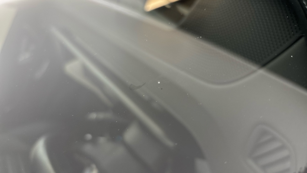 MERCEDES EQC Multiple chips