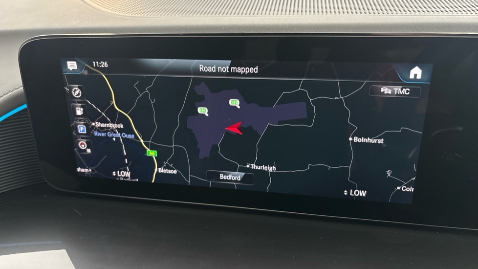 MERCEDES EQC Image 12