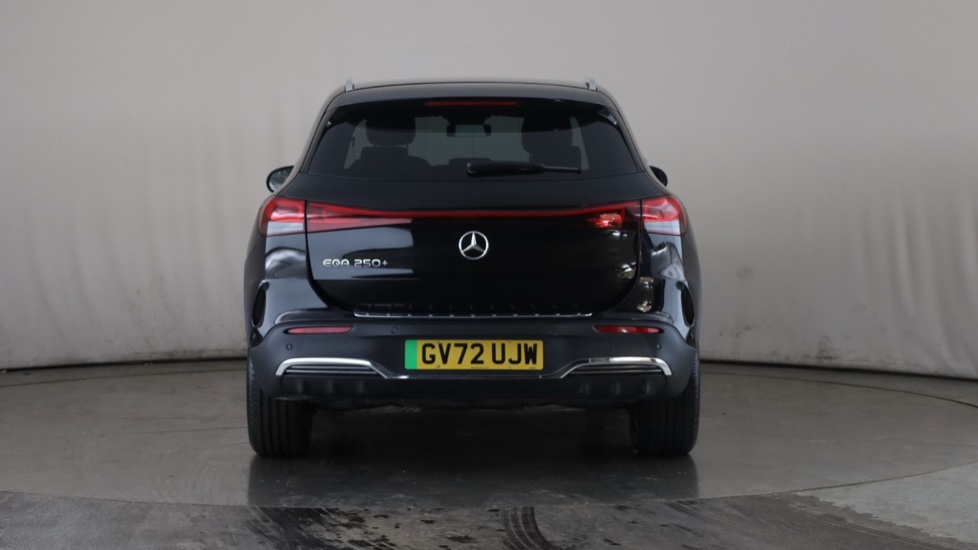 MERCEDES EQA Image 4